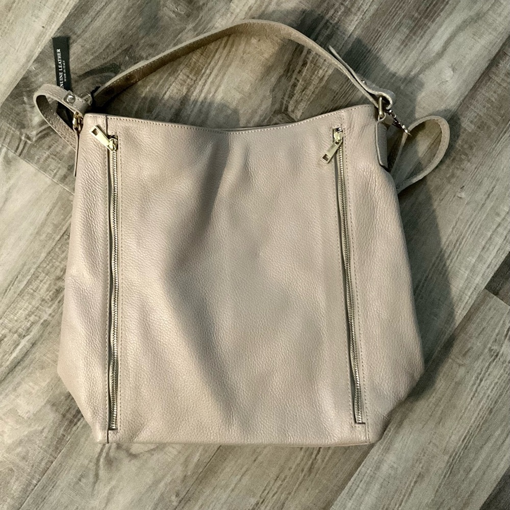 Claudia Firenze Leather Shoulder Handbag Purse NWT With CrossBody Strap